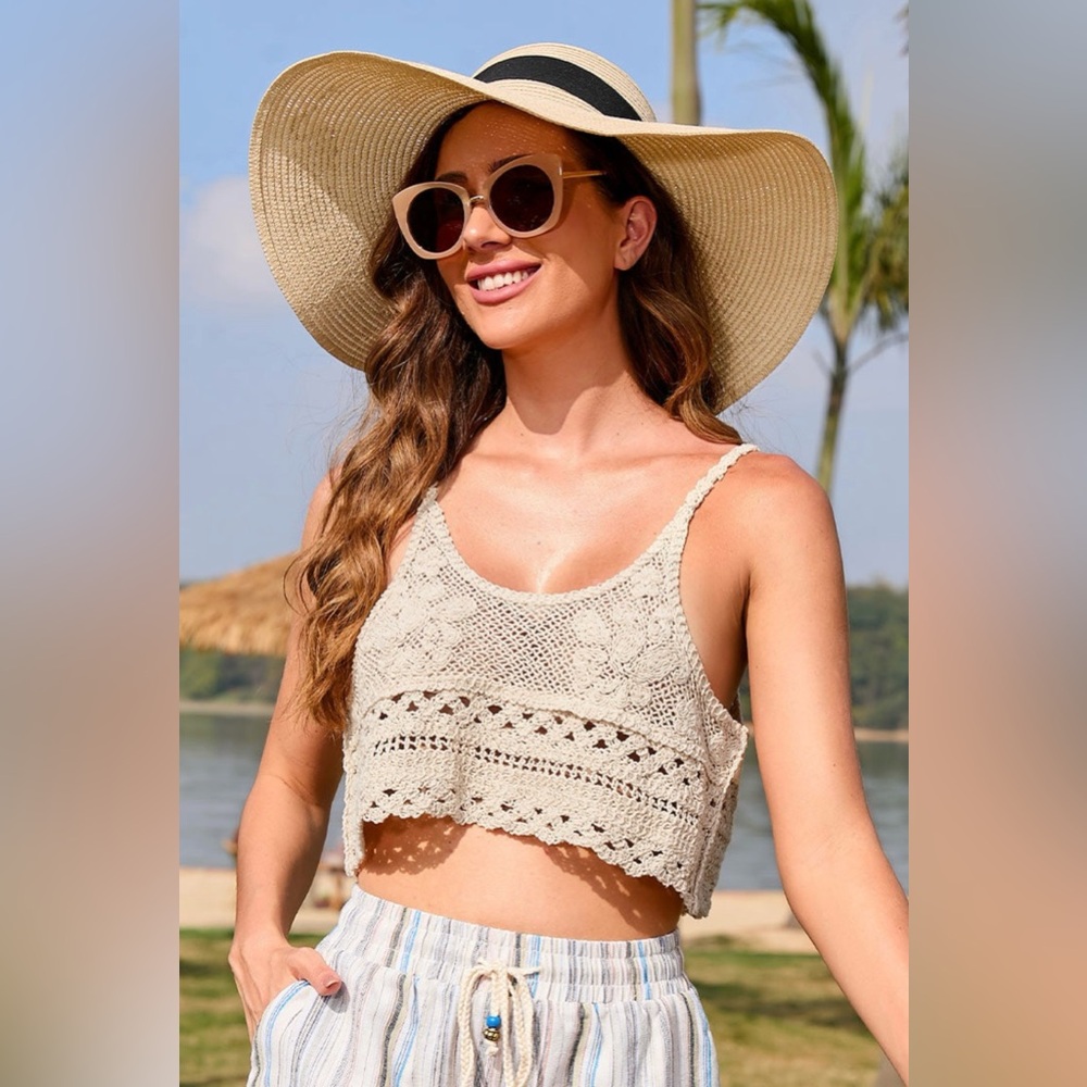 CUPSHE Nikky Round Neck Crochet Cover Up